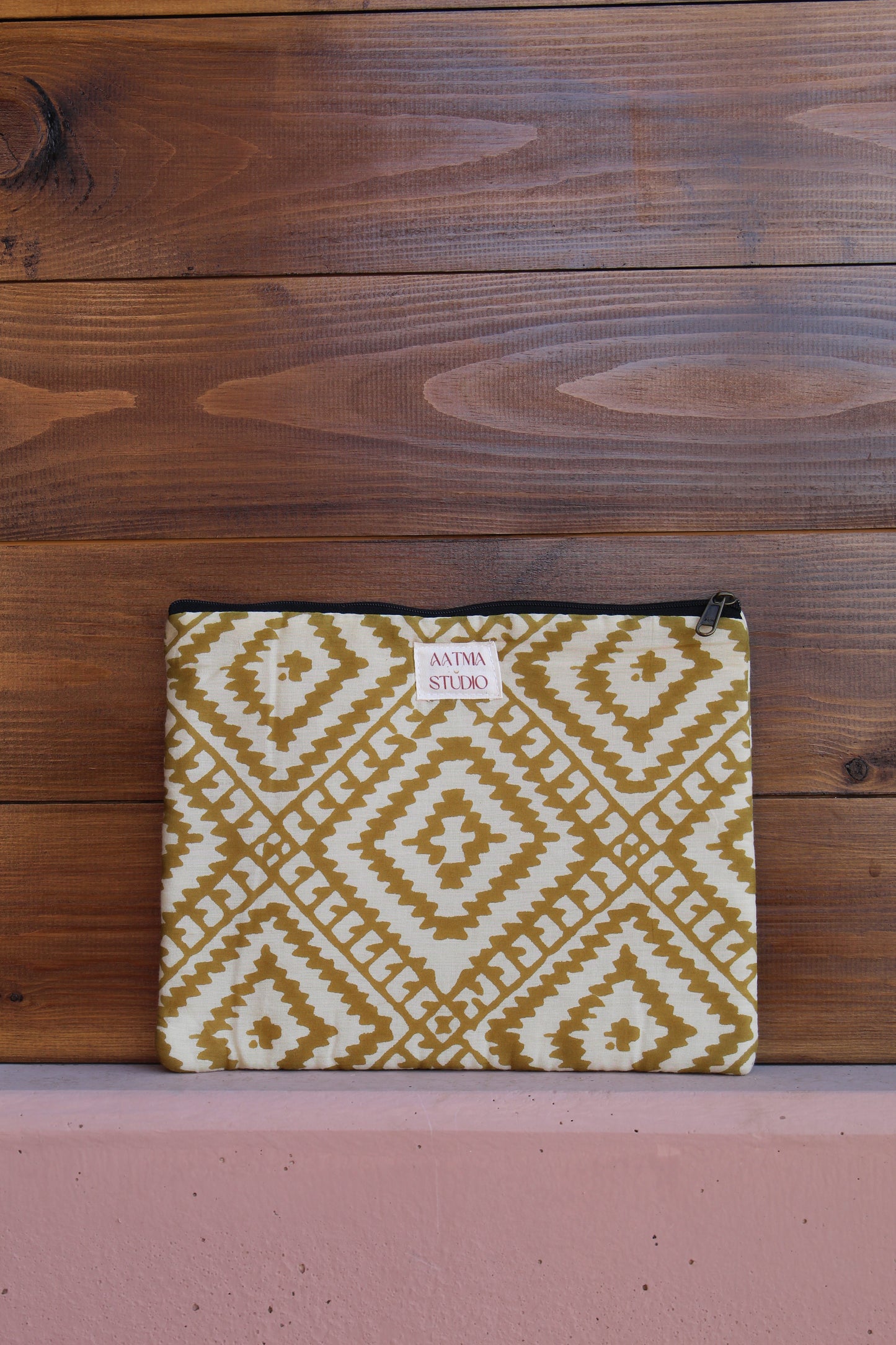 Lalita pouches ~ size L