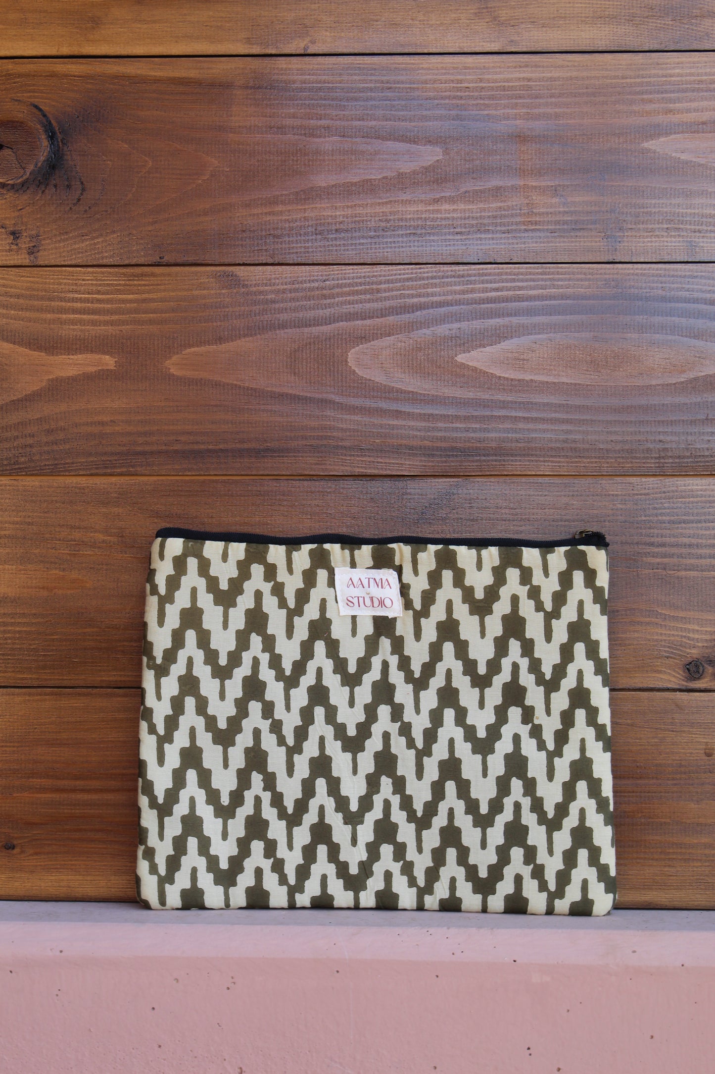 Lalita pouches ~ size L